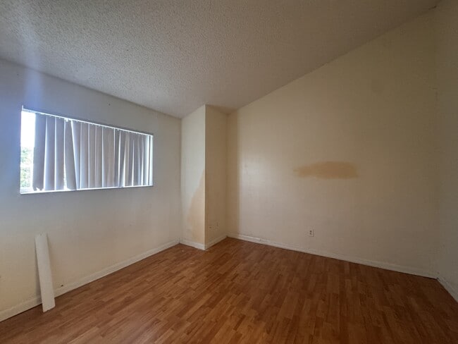 Building Photo - 3409 NW 44th St