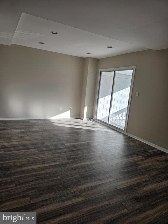 Building Photo - 412 3rd St