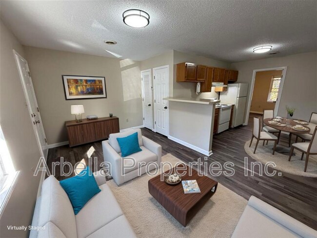 Building Photo - 1909 Cherokee Rd