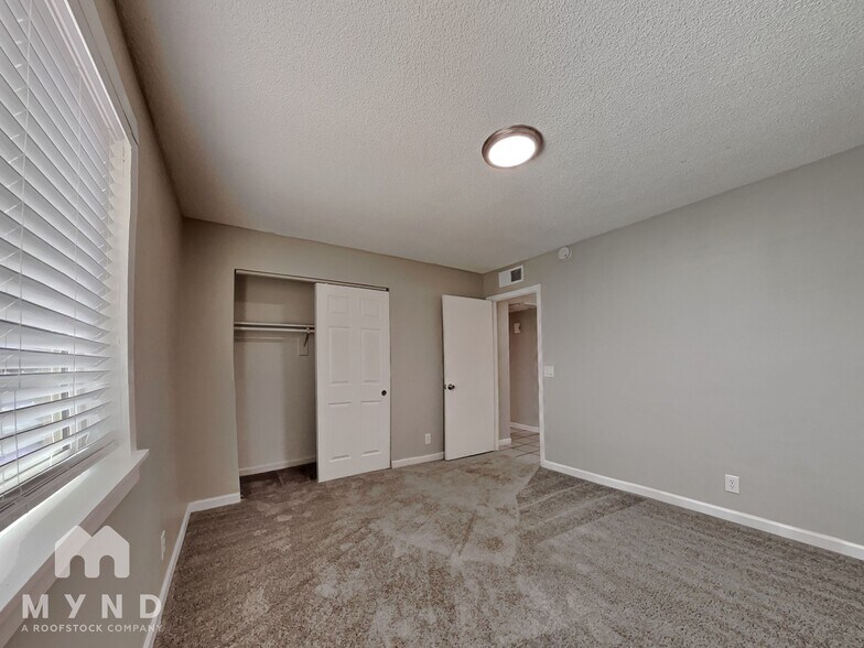 Building Photo - 20233 N 21st Dr