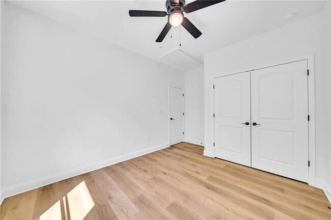 Building Photo - 203 Riverstone Commons Cir