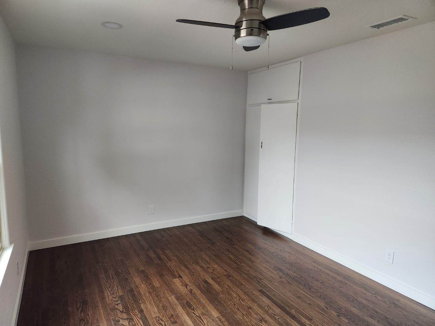 Building Photo - 914 N Olive St