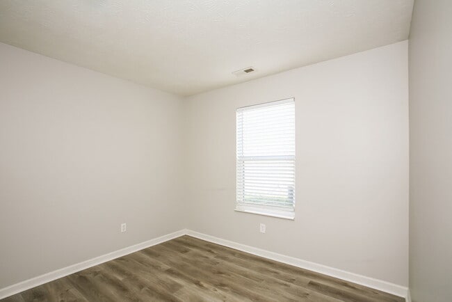 Building Photo - 2178 Rossington Ln