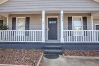 Building Photo - 6944 Calamar Dr