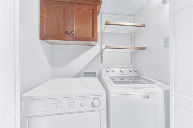 Building Photo - 2901 Country Pl Cir