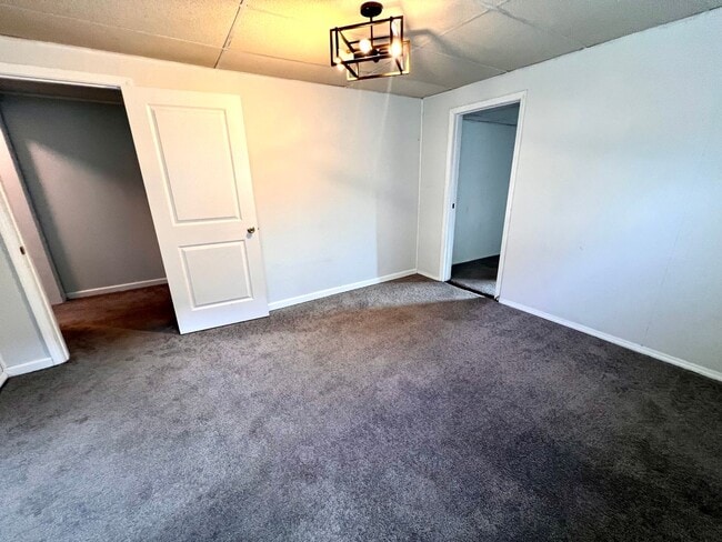 Building Photo - 3 Bedroom 1.5 Bath - Updated Home for Rent