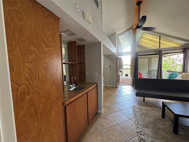 Building Photo - 7122 Wood Hollow Dr