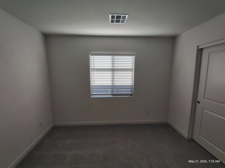 Building Photo - 9648 Sunstone Sparkle Ave
