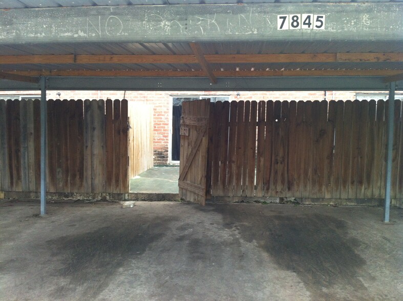 Building Photo - 7845 Fuqua St