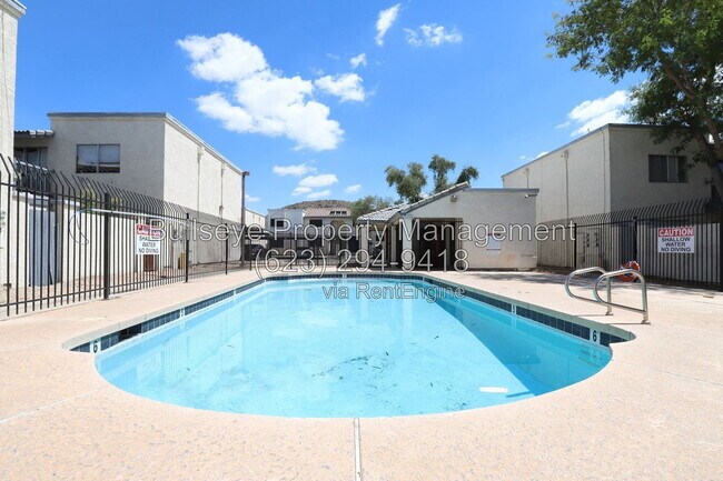 Building Photo - 1540 W Mercer Ln