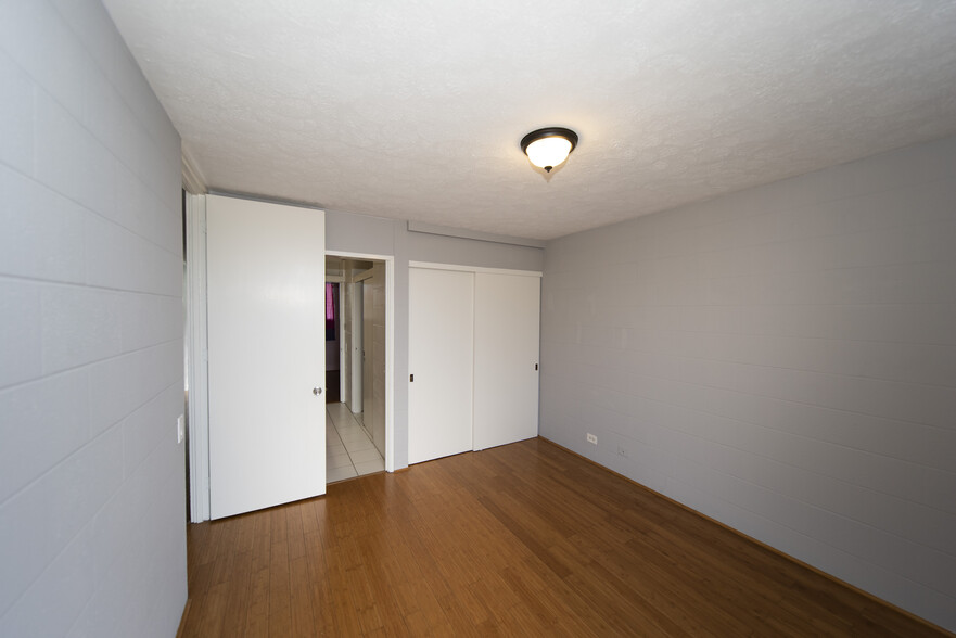 Building Photo - 1870 Lusitana St
