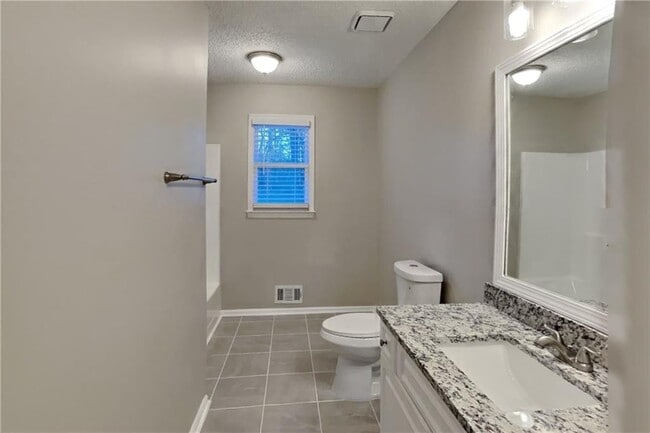 Building Photo - 291 Abbington Way