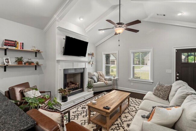 Building Photo - 1046 Oden Ct