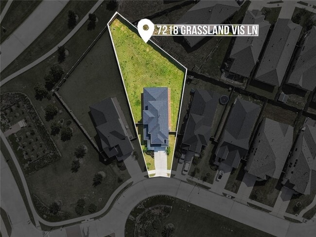 Building Photo - 7218 Grassland Vis Ln