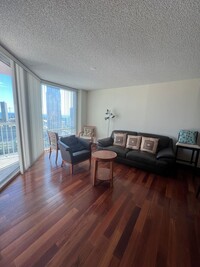 Building Photo - 247
