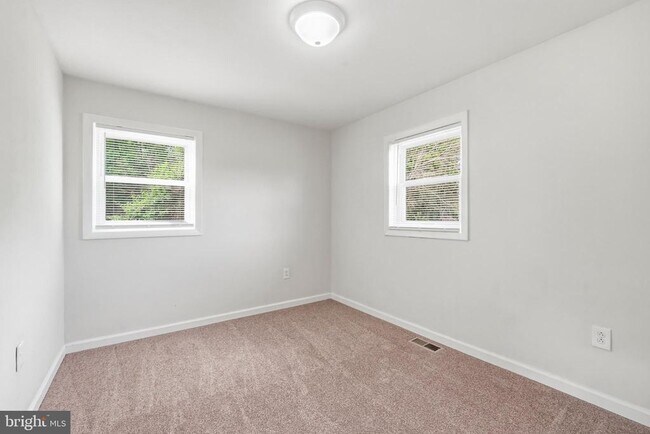 Building Photo - 1286 Glassboro Rd