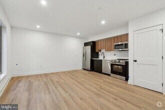 Building Photo - 808 N 3rd St