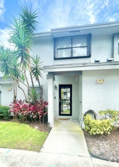 Building Photo - 3473 Carambola Cir S