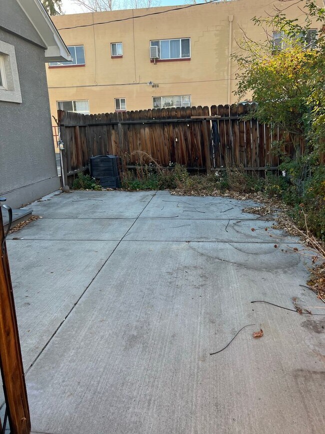 Building Photo - Fenced Yard - Laminate Flooring - Mid-Town - Extra Outside Storage