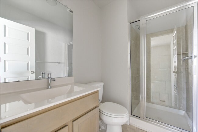 Building Photo - 2215 Emerald Diamond Ct