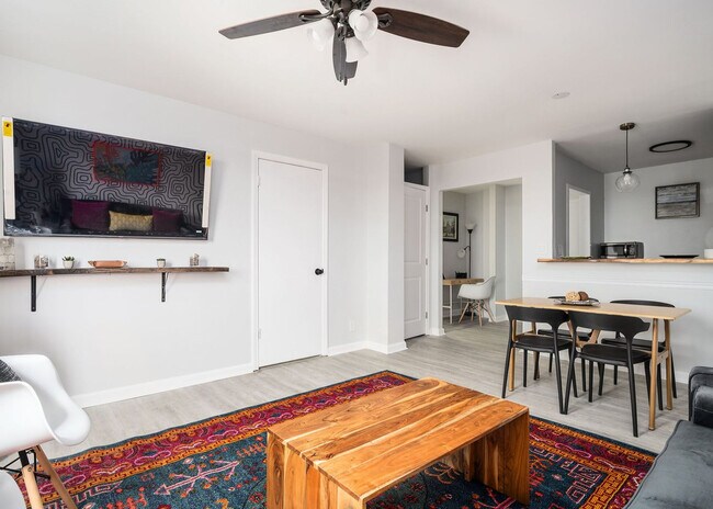 Building Photo - 215 Piedmont Ave NE