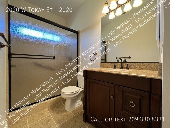 Building Photo - 2020 W Tokay St