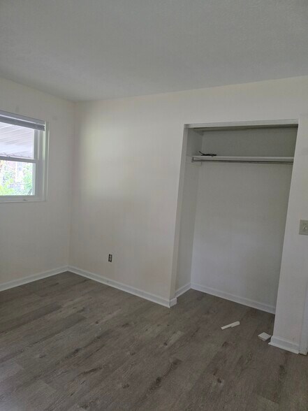 Building Photo - 941 Wittenberg Dr