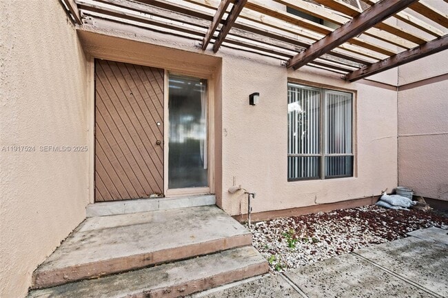 Building Photo - 1017 NW 124th Ave