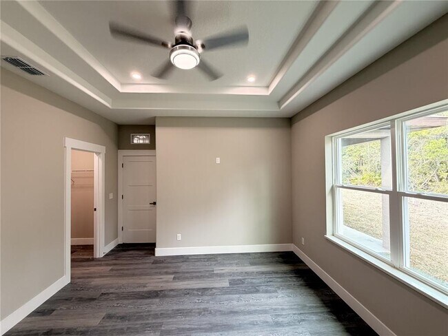 Building Photo - 21 Rosepetal Ln