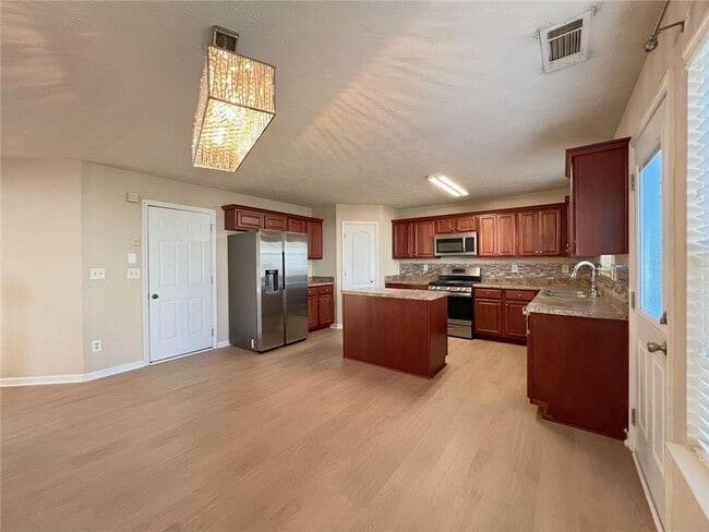 Building Photo - 2751 Spence Ct NE