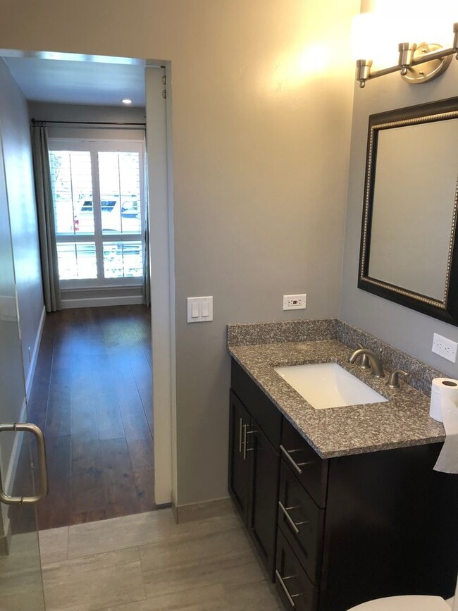 Building Photo - Well maintained, updated Goleta home