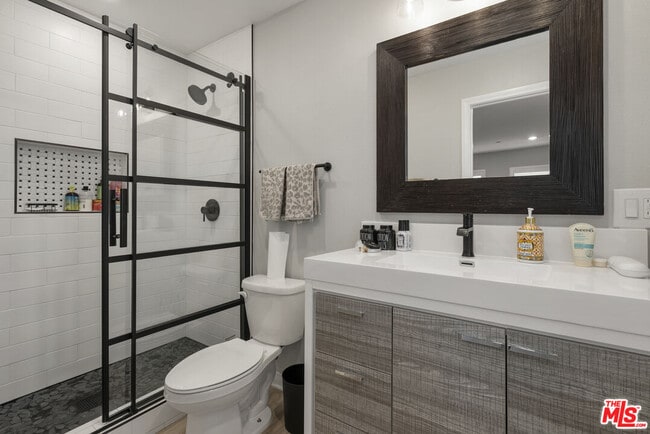 Building Photo - 756 Daniel Freeman Cir