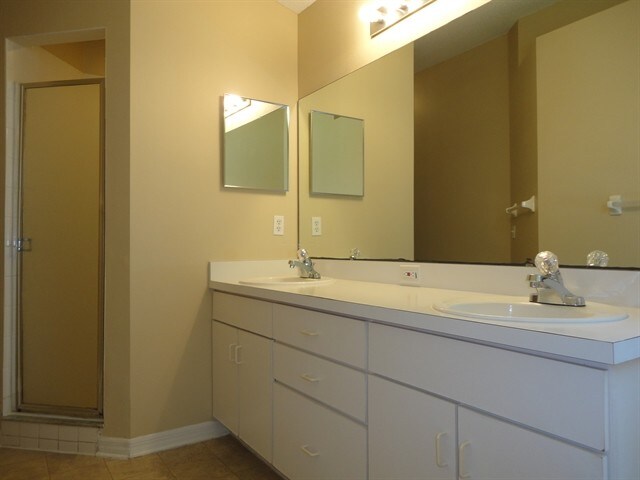 Building Photo - 350 Morning Creek Cir