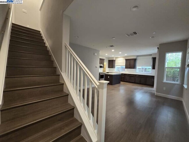 Building Photo - 8553 Waveside Wy