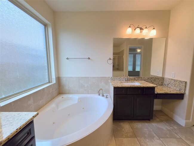 Building Photo - 8030 Garland Path Bend Ln