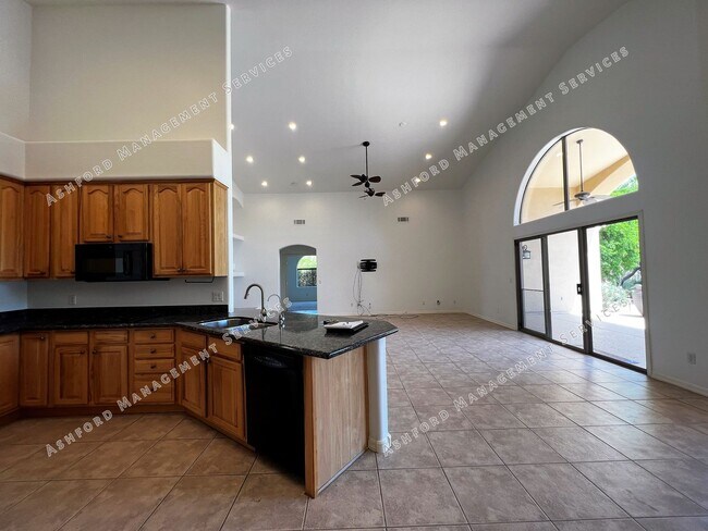 Building Photo - ***MOVE IN SPECIAL***BEAUTIFUL 4 BEDROOM P...