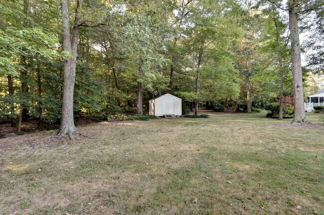 Building Photo - Beautiful Home on Quiet Cul-de-sac