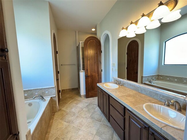 Building Photo - 15100 Lariat Trail