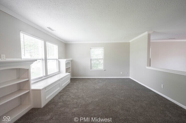 Building Photo - 7623 Hollow Reed Ct