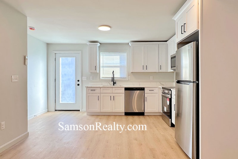 Building Photo - 39 Schofield St