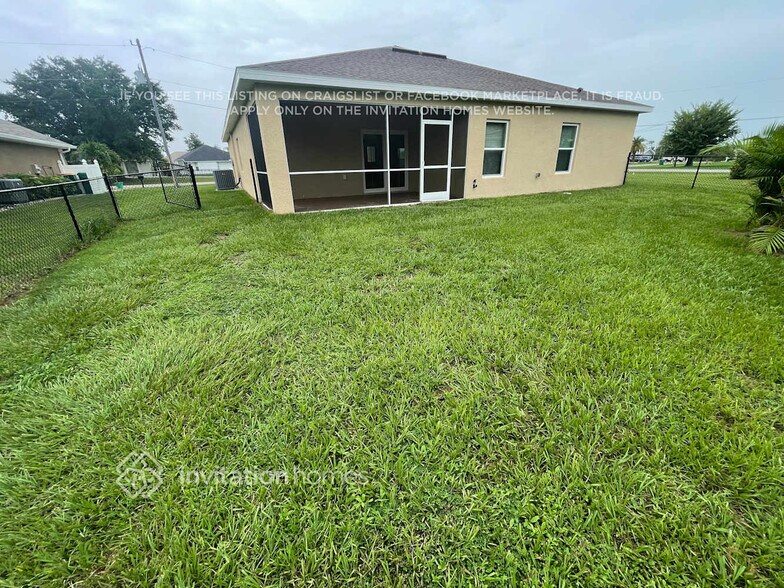 Building Photo - 26439 Barbinos Dr