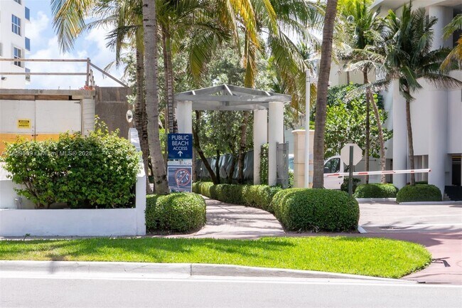 Building Photo - 6000 Collins Ave