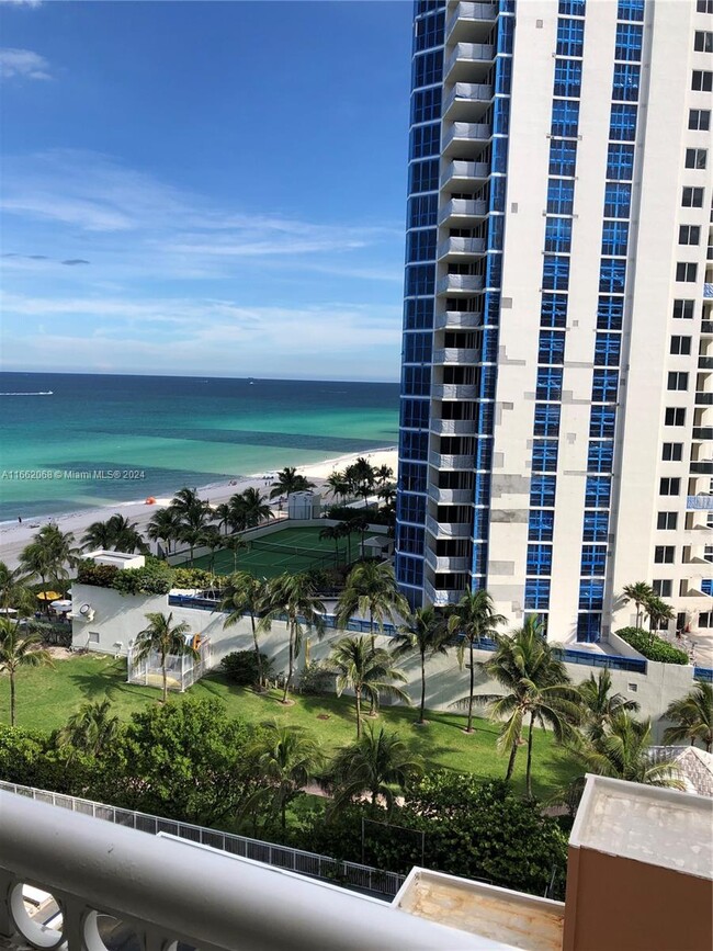 Building Photo - 19201 Collins Ave