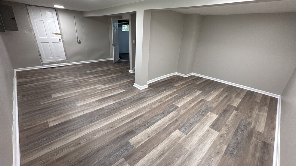Building Photo - 16314 Scottsdale Blvd
