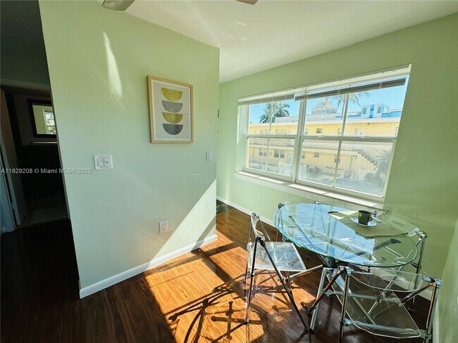 Building Photo - 1308 Drexel Ave