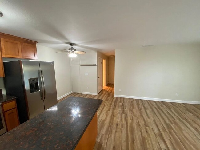 Building Photo - SANTA CRUZ-Beautifully updated 2-Bedroom C...