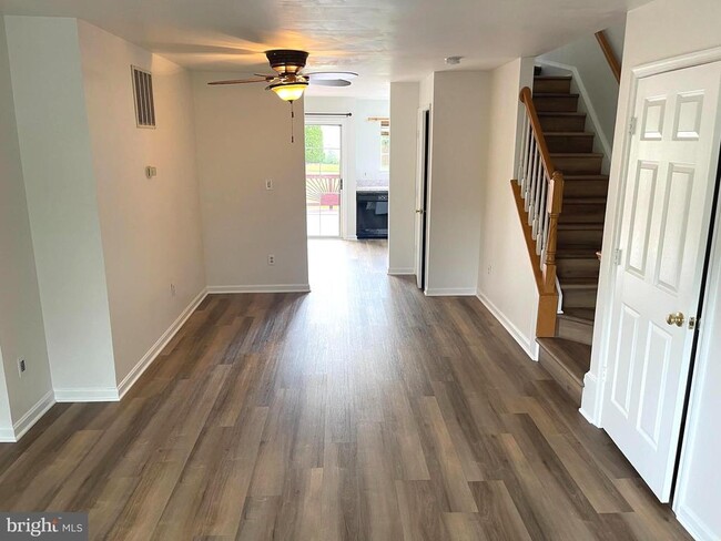 Building Photo - 14108 Autumn Cir