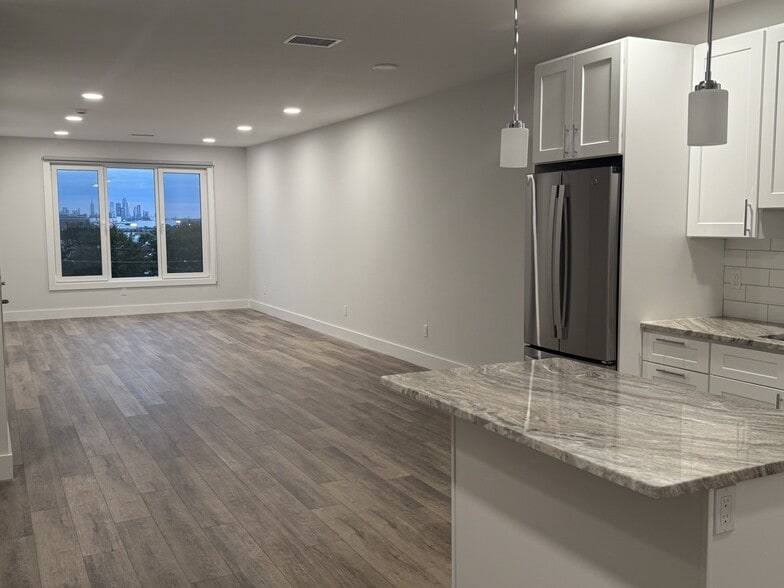 Building Photo - 228 Park Ave