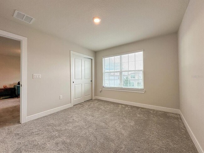 Building Photo - 4608 Gliding Wave St