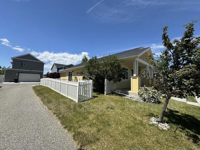 Building Photo - 1842 Stony Meadow Ln